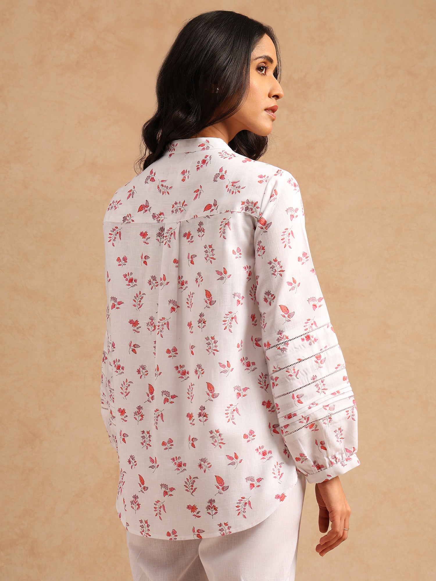 Inaya Top