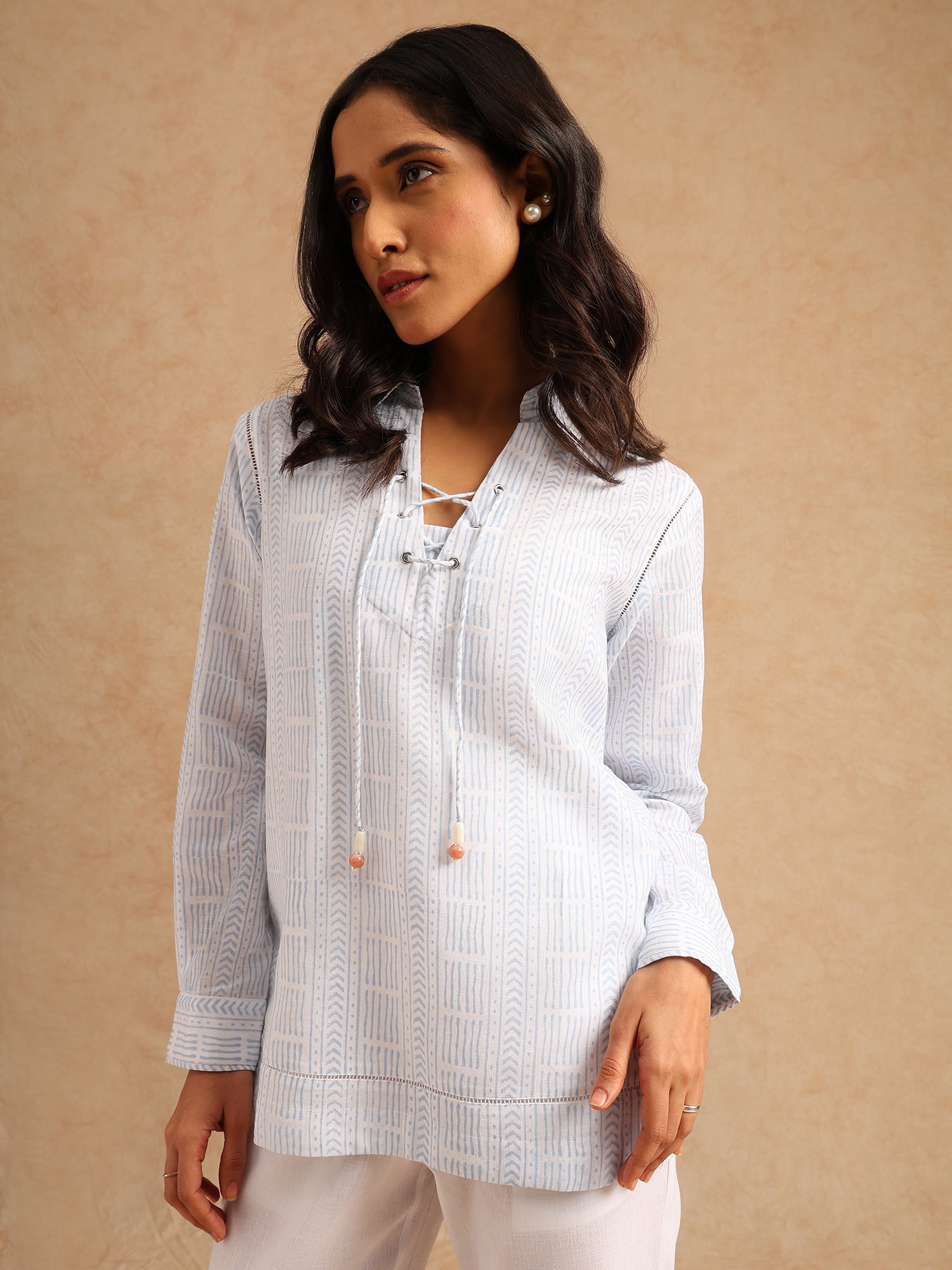 Isidora Top